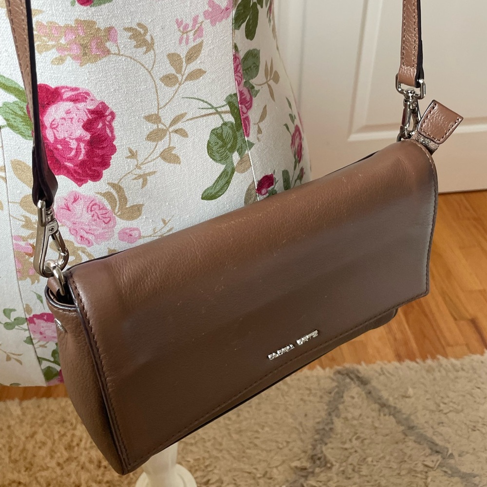 Gloria Ortiz Brown quality Leather Crossbody Bag